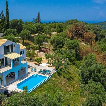 Villa Eleonas Strongyli  외부 사진