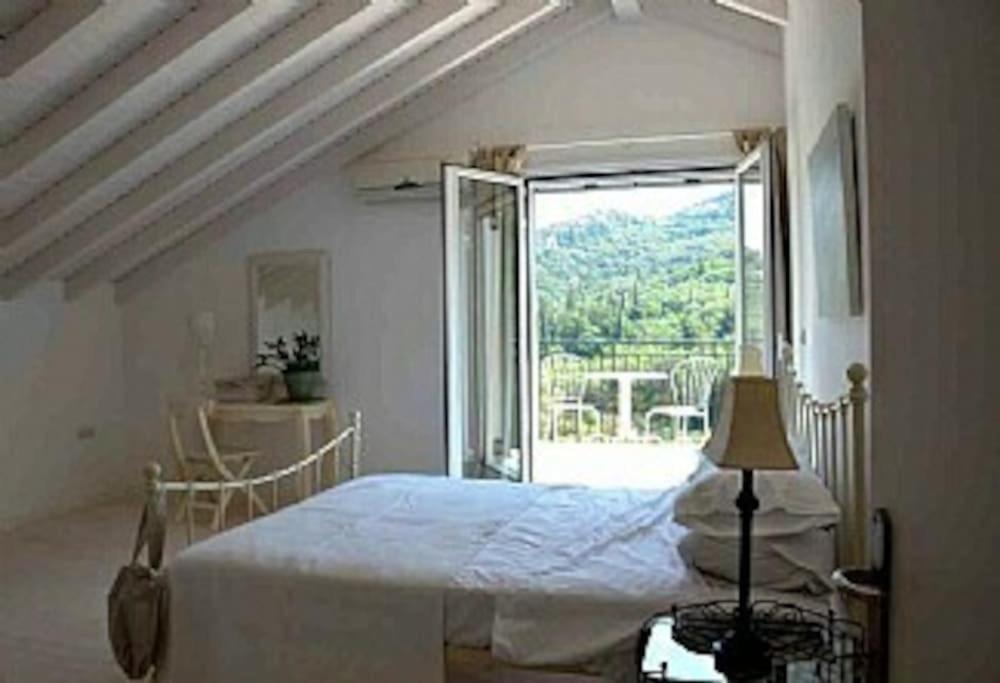Villa Eleonas Strongyli  외부 사진