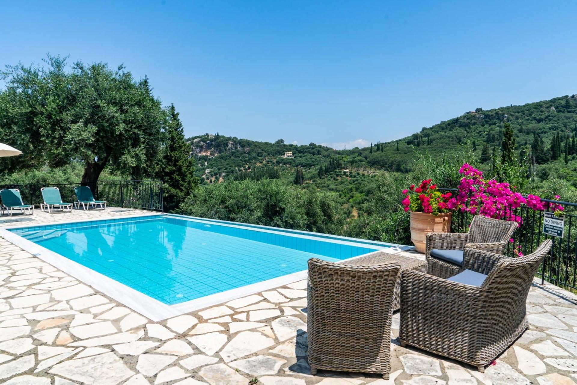Villa Eleonas Strongyli  외부 사진