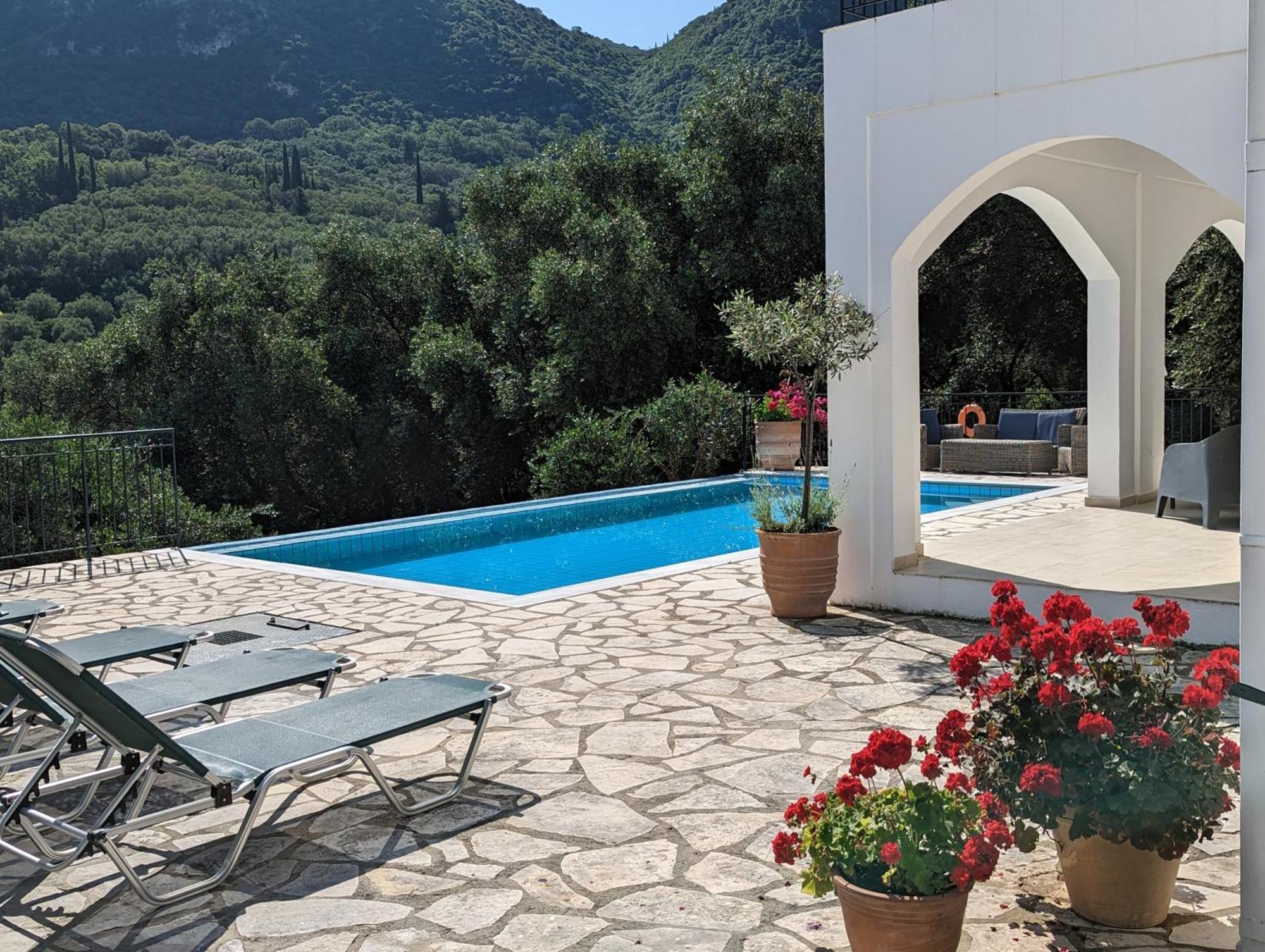 Villa Eleonas Strongyli  객실 사진